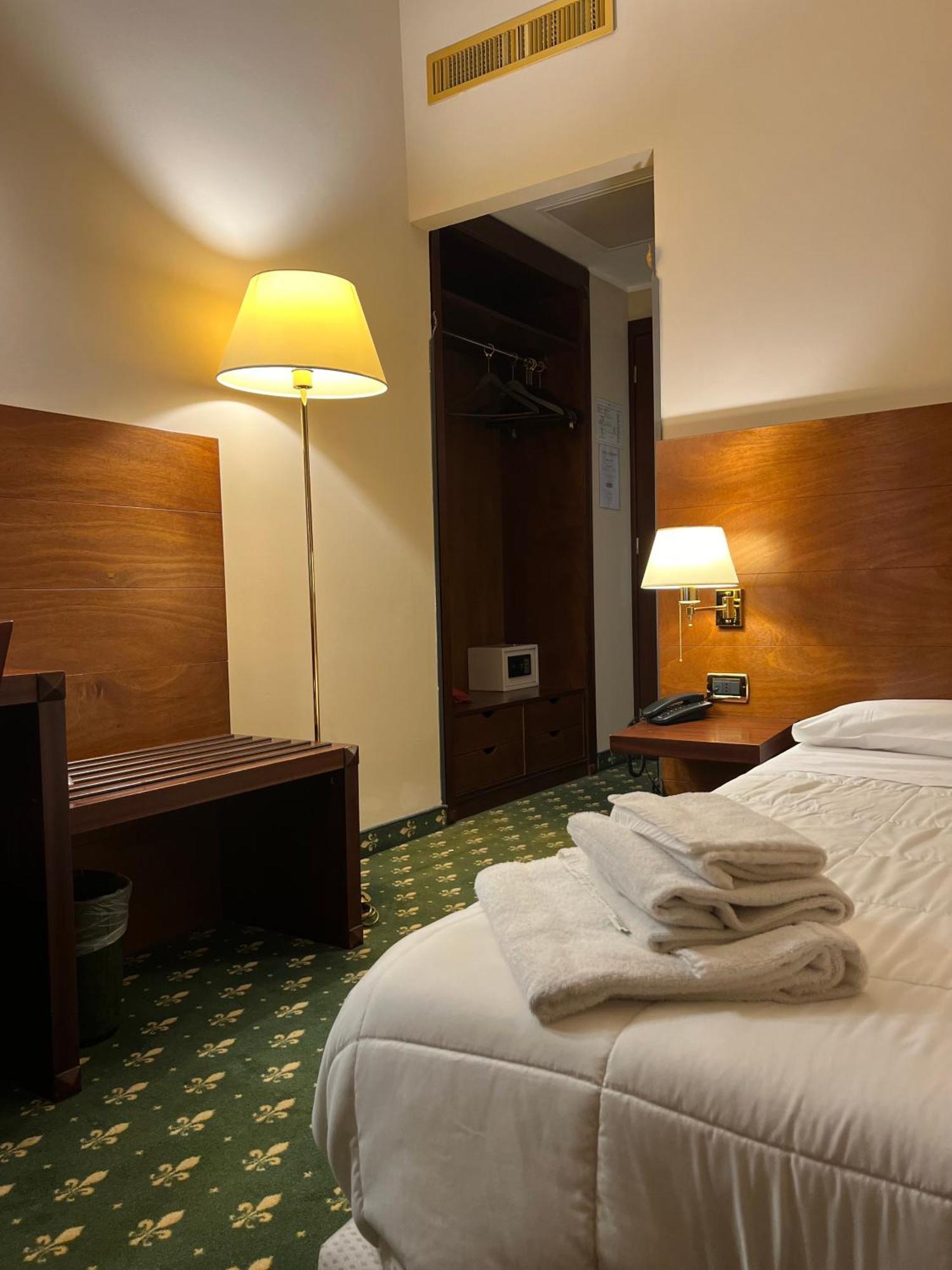Hotel President モンテカティーニ・テルメ エクステリア 写真