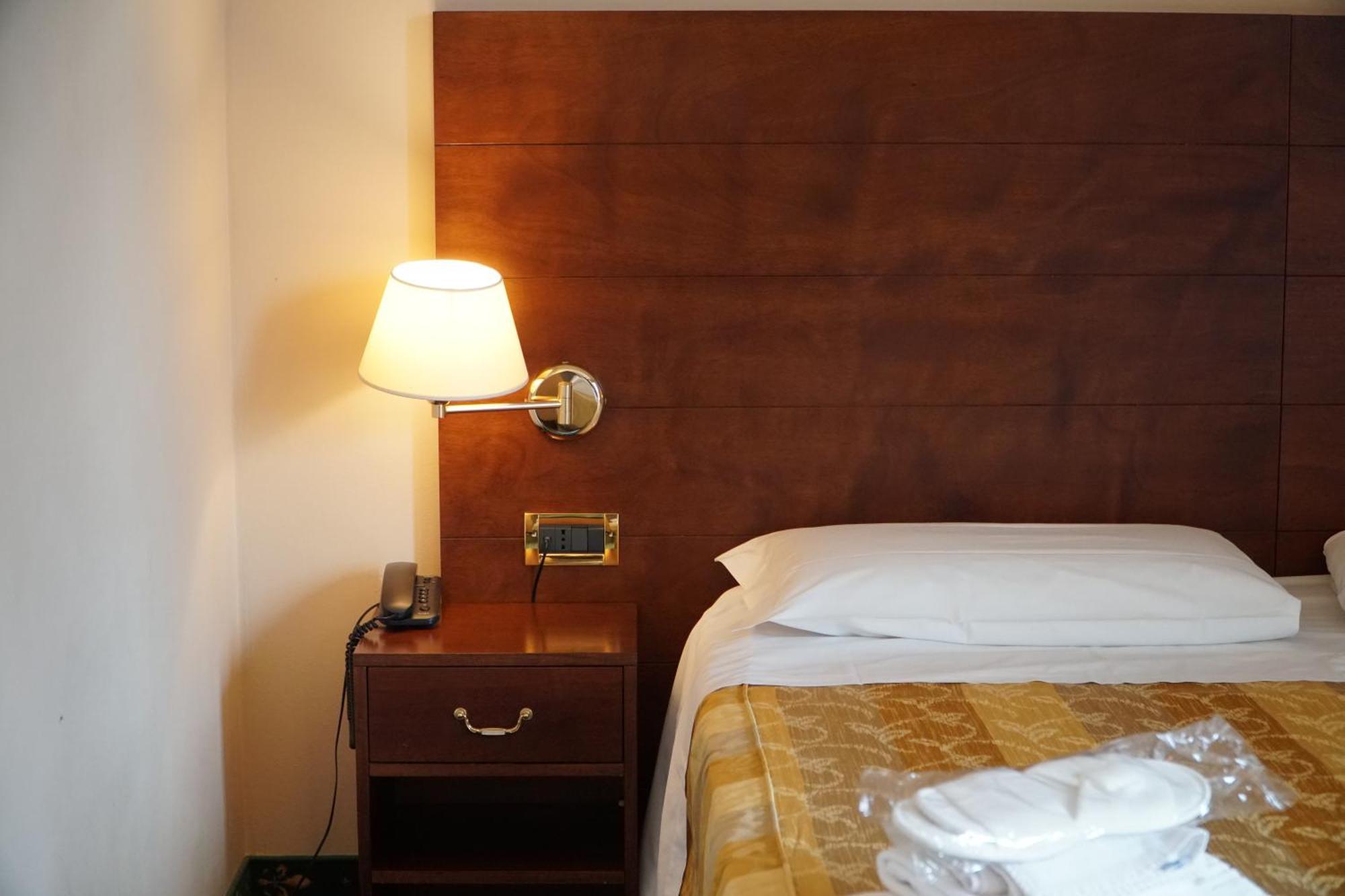 Hotel President モンテカティーニ・テルメ エクステリア 写真