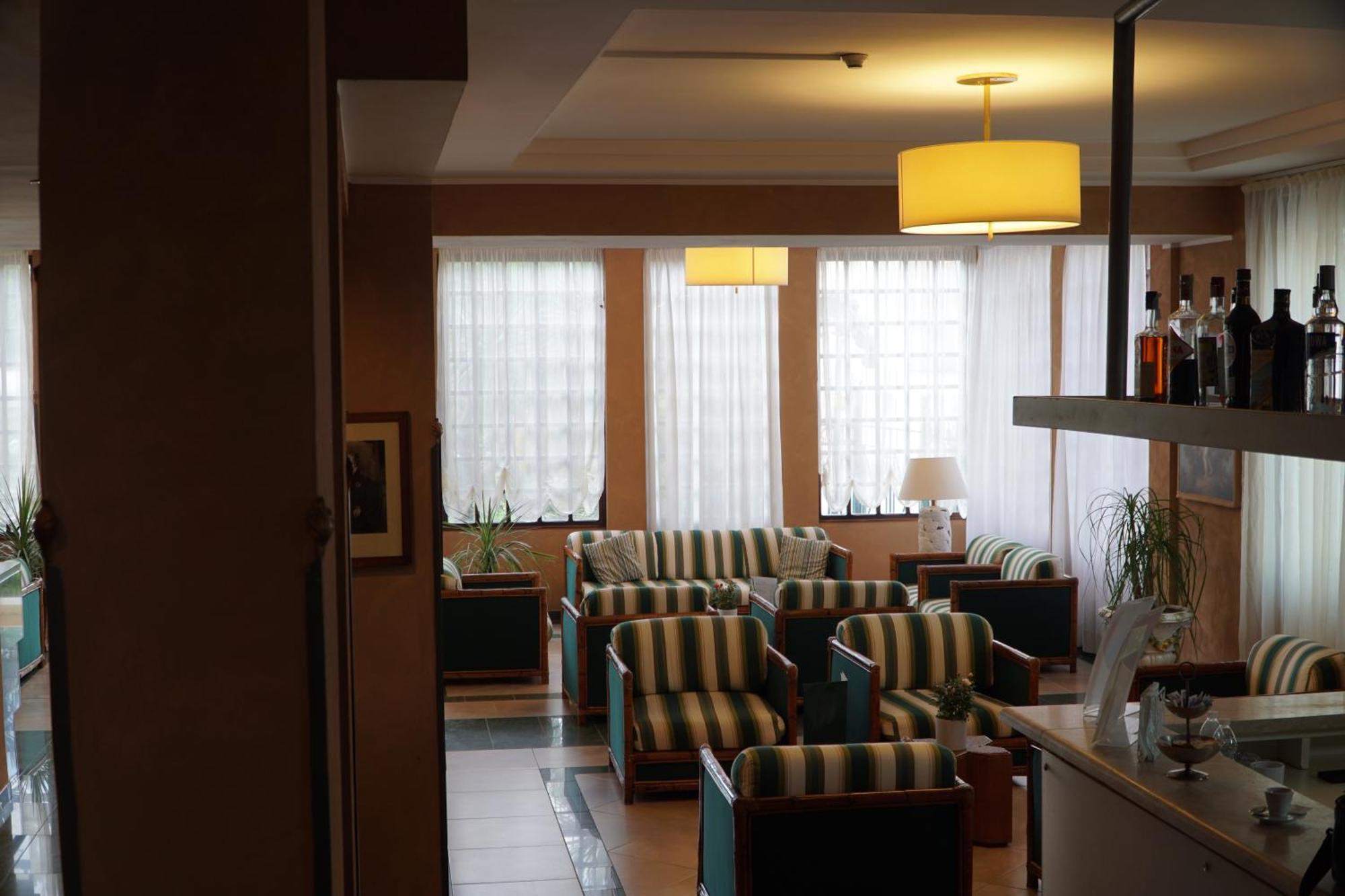 Hotel President モンテカティーニ・テルメ エクステリア 写真